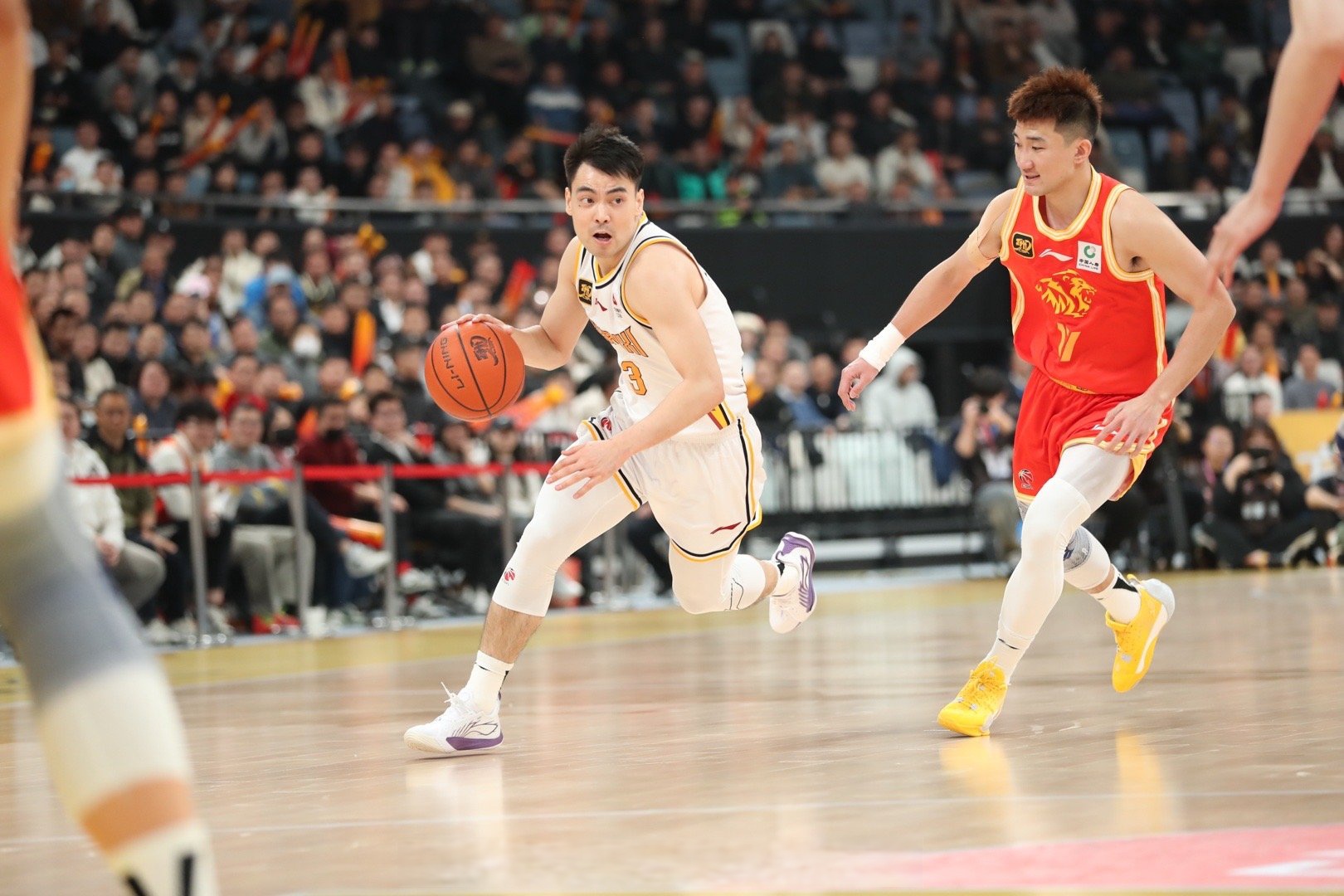 详细阅读:APP下载-关于广厦男篮训练开放日,清晨远射贴柱引欢呼,德甲在即,控场能力受关注的信息-APP下载 APP下载-关于广厦男篮训练开放日,清晨远射贴柱引欢呼,德甲在即,控场能力受关注的信息-APP下载