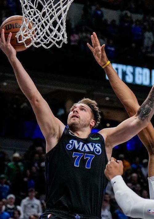 详细阅读:Yabo-NBA常规赛国际比赛日再迎强敌;尤文图斯防线松动;主帅态度——气氛紧张;更衣室氛围转暖的简单介绍-Yabo Yabo-NBA常规赛国际比赛日再迎强敌;尤文图斯防线松动;主帅态度——气氛紧张;更衣室氛围转暖的简单介绍-Yabo